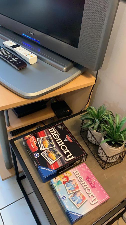 Disney, Sunny Comfortable 2 Bedrooms Family Apartment, 8 Pers, Wifi, Netflix Chessy  Eksteriør billede