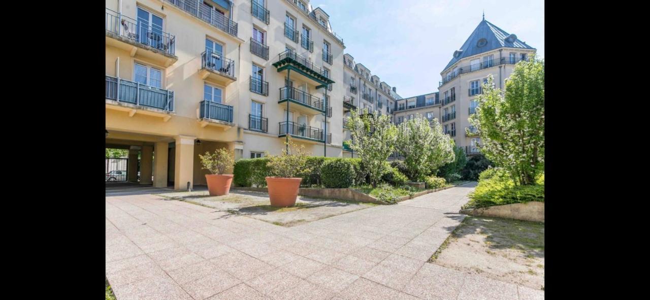 Disney, Sunny Comfortable 2 Bedrooms Family Apartment, 8 Pers, Wifi, Netflix Chessy  Eksteriør billede
